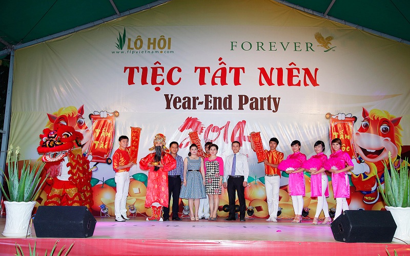 TỔ CHỨC TIỆC TÂN NIÊN - TẤT NIÊN CÔNG TY
